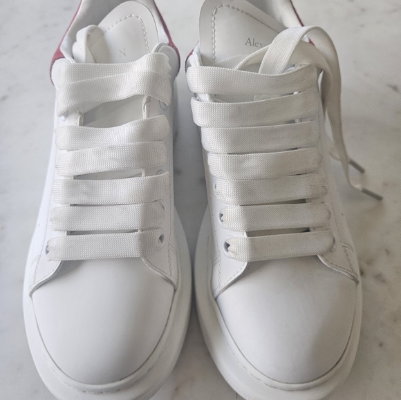 Alexander McQueen Oversized Sneakers Red/White - Picture 3 of 15